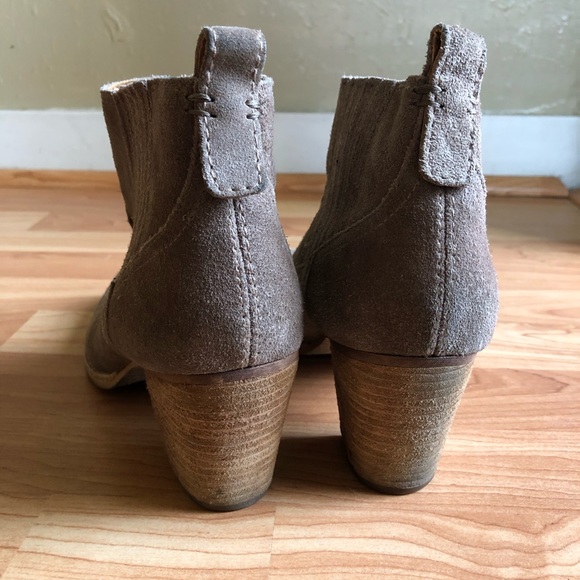 Dolce Vita Jones Round Toe Suede Tan Bootie - Picture 5 of 8
